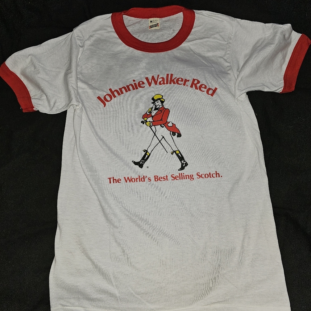 Vintage Johnnie Walker Red *Screen Stars* Short sleeve shirt size Medium *MINT*